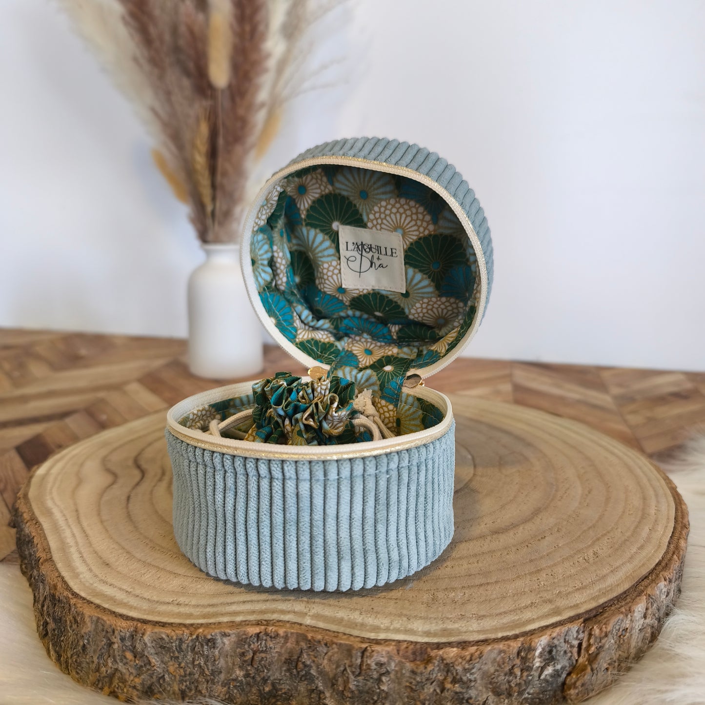 Écrin à bijoux - Modèle velours vert d'eau Mandalas
