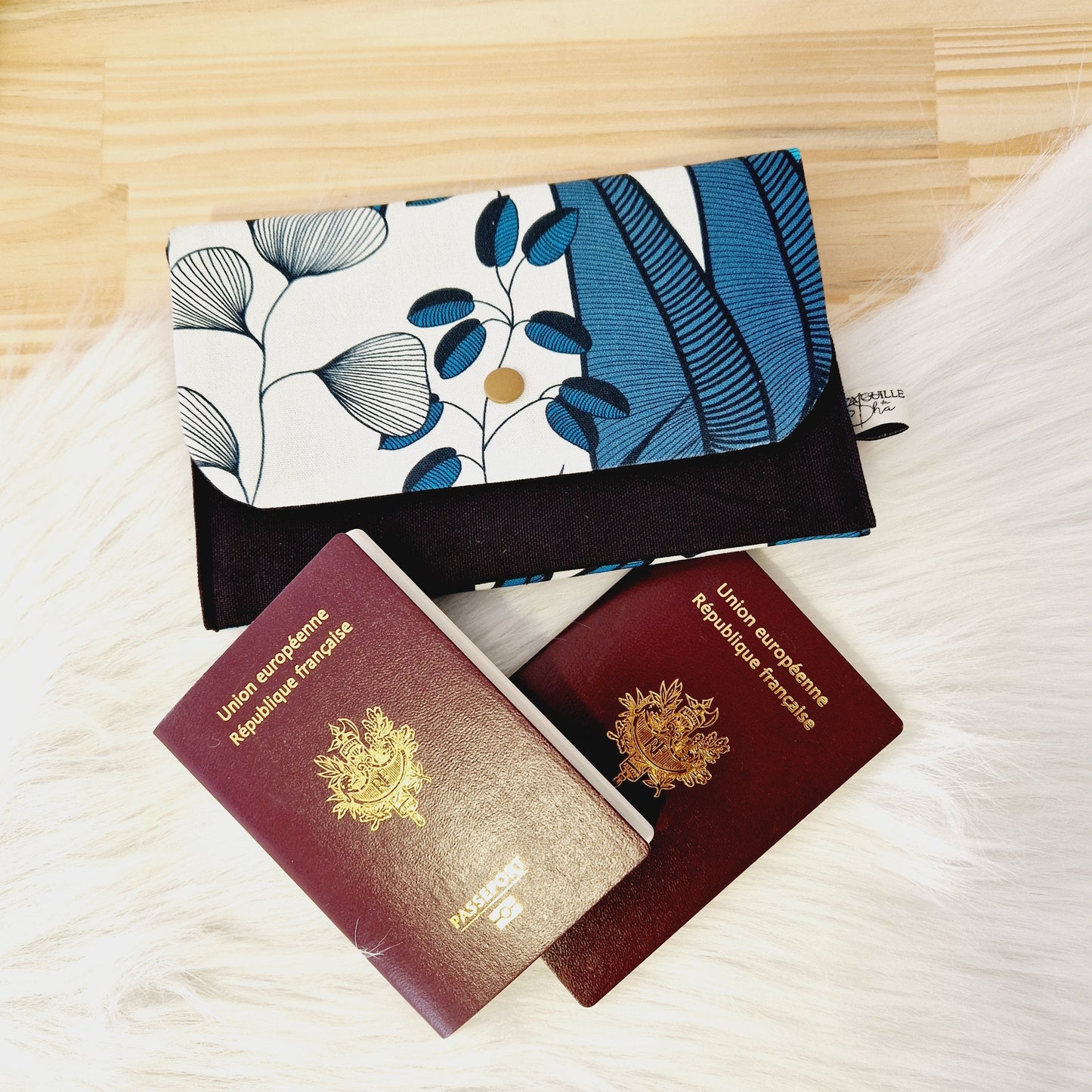 Pochette multi-poches