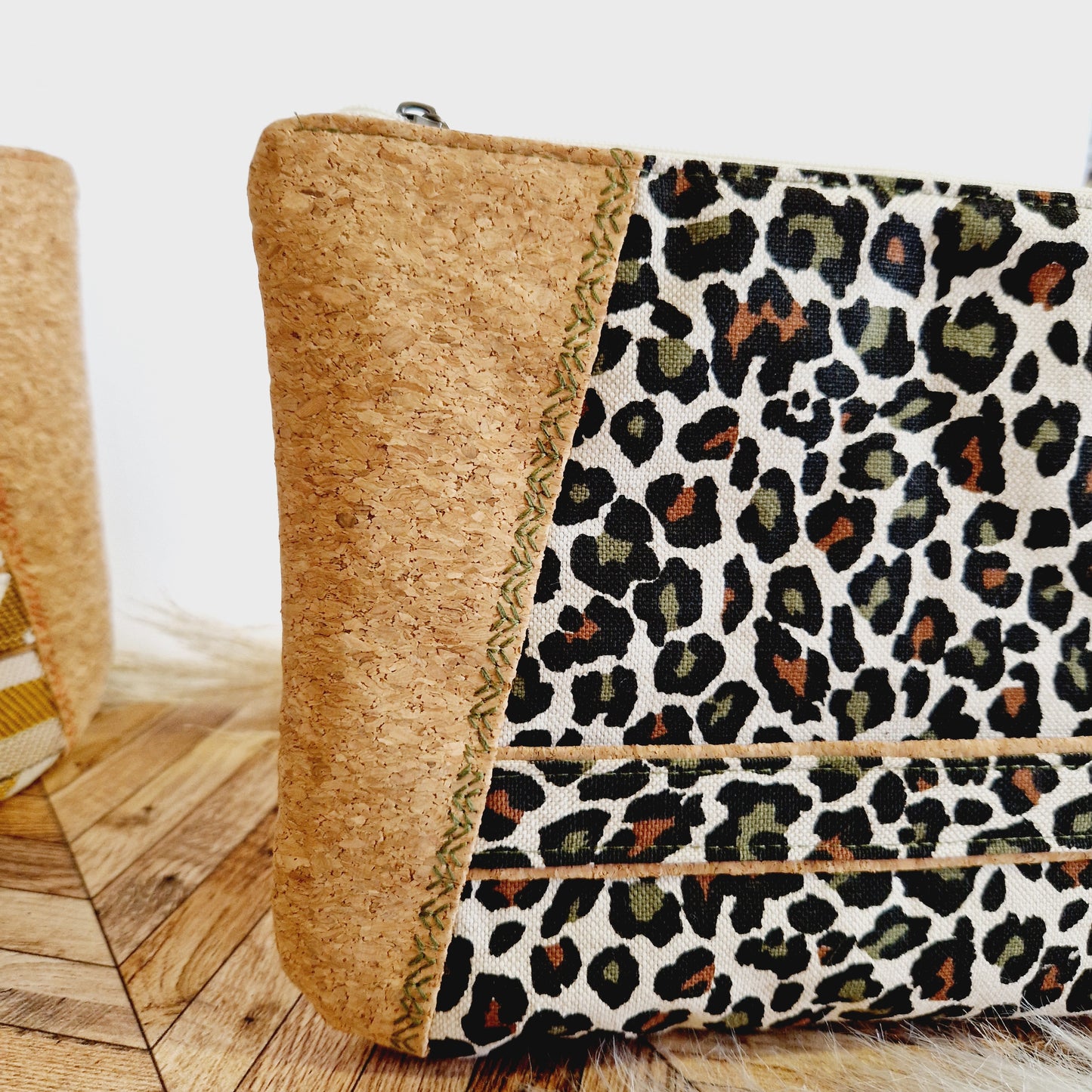 Pochette multifonction (tablette, maquillage, etc..)