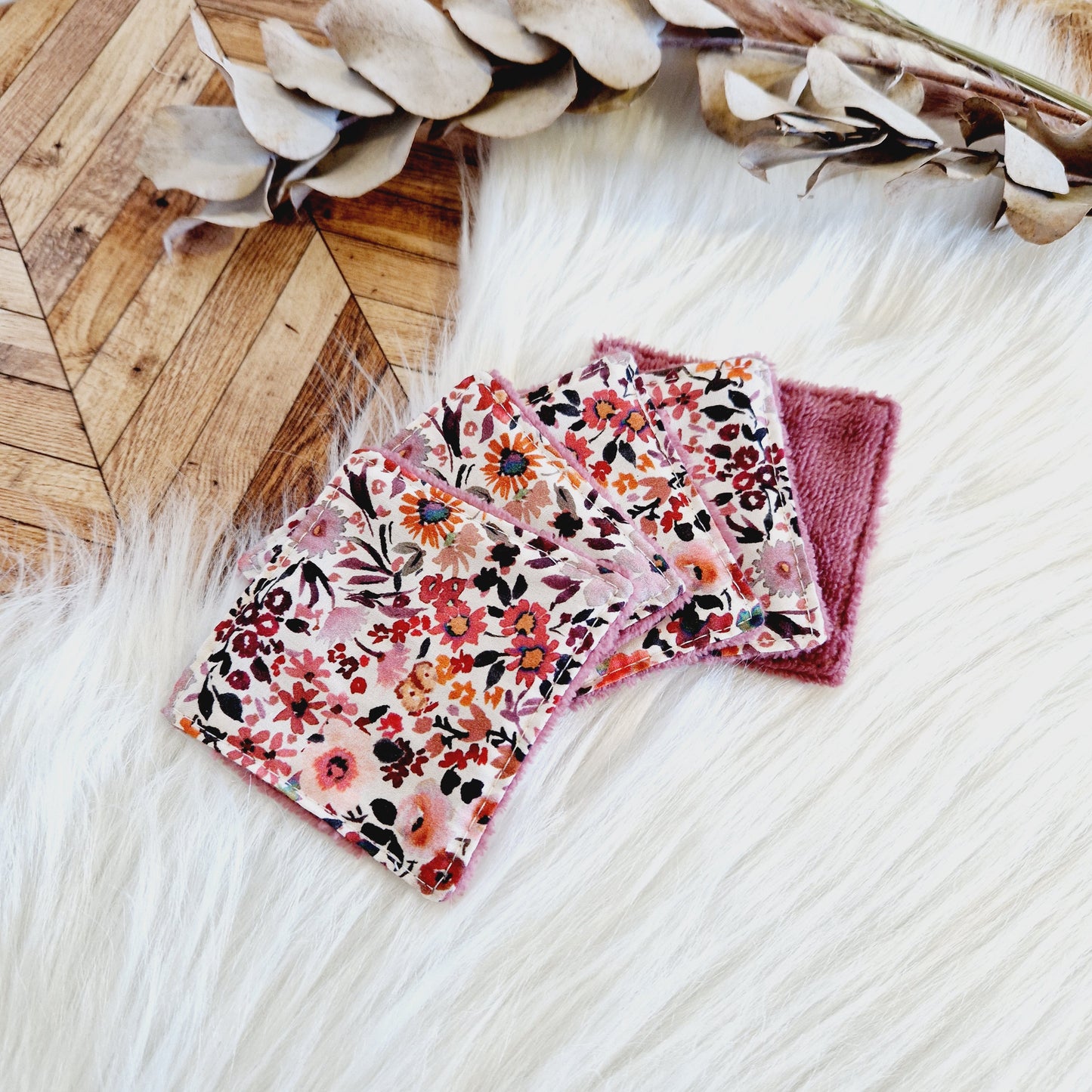 Lot 10 Lingettes démaquillantes avec ou sans panier