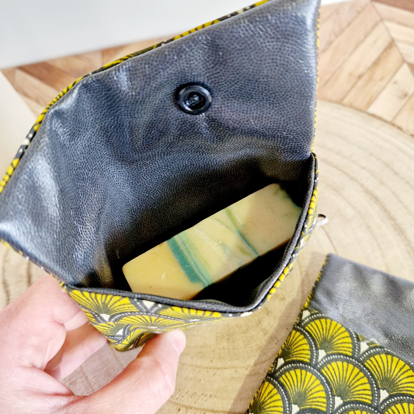 Pochette à savon double
