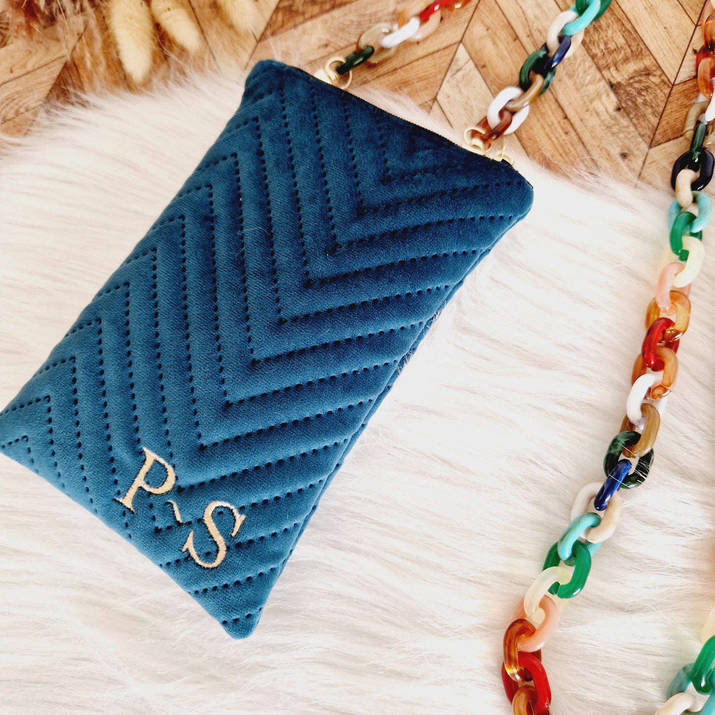 Pochette "Essentiel Élégant" - Liberté et style à portée de main