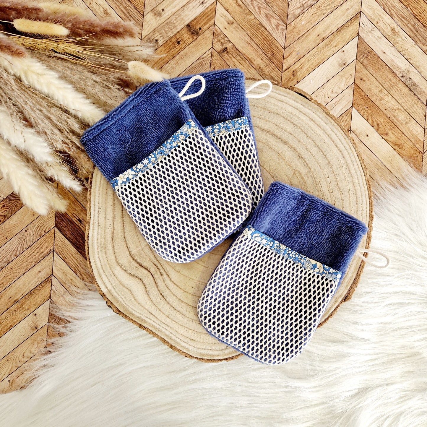 Gants de toilette avec poche en filet pour savon En stock