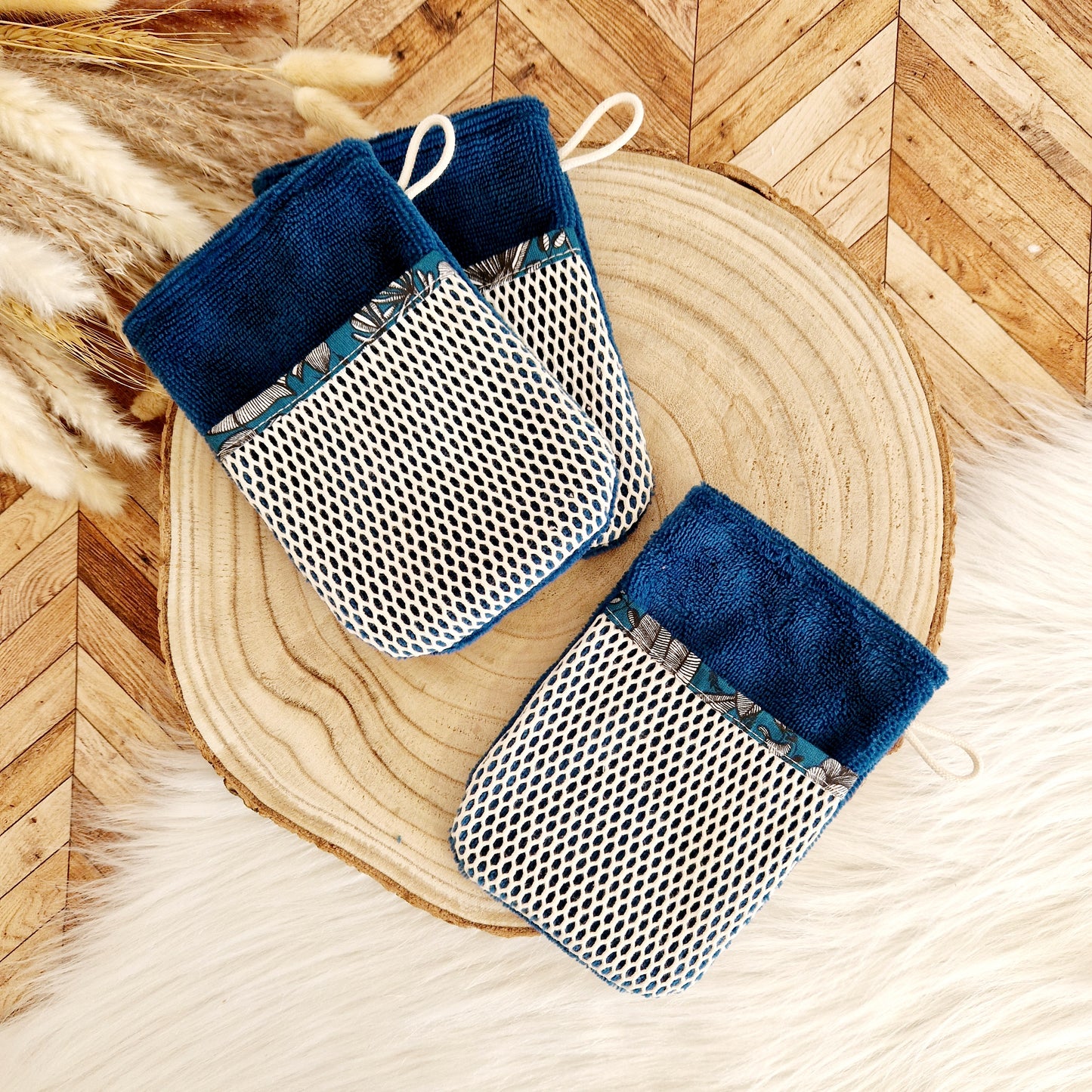 Gants de toilette avec poche en filet pour savon En stock
