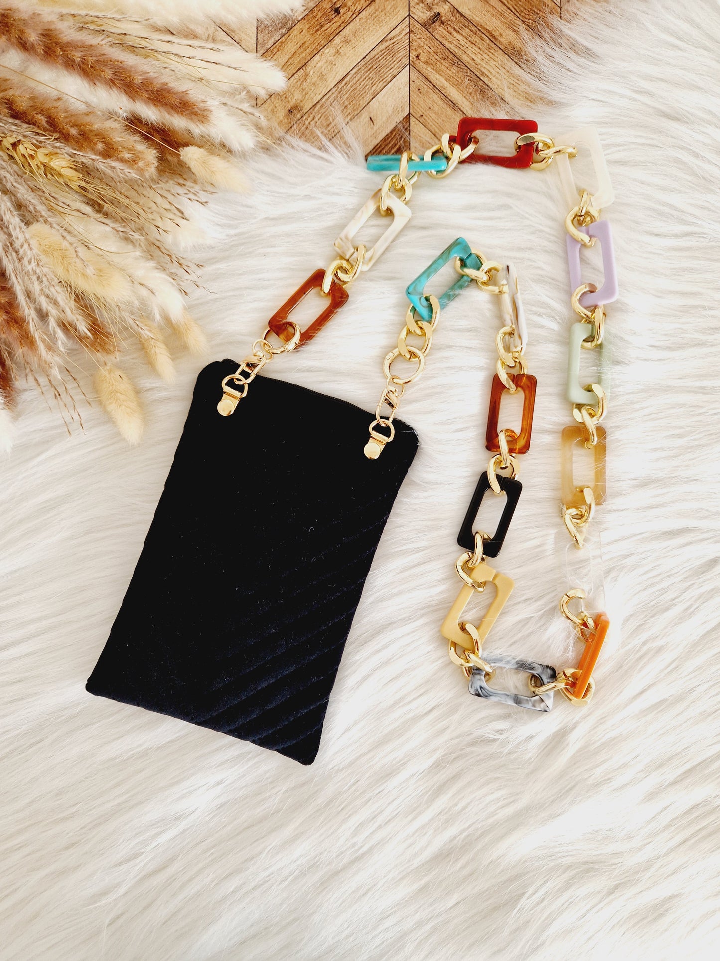 Pochette "Essentiel Élégant" - Liberté et style à portée de main