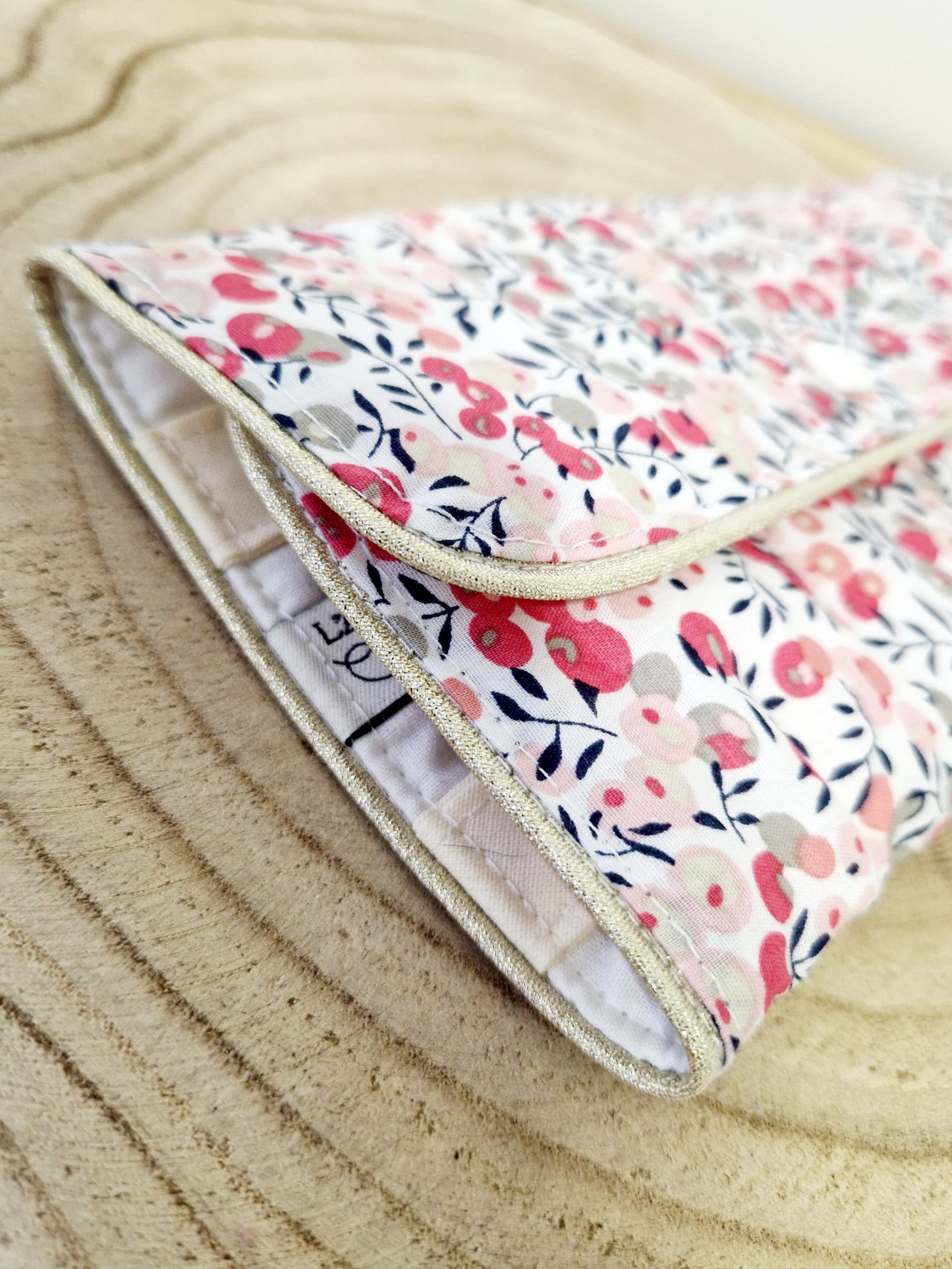 Pochette à barrettes