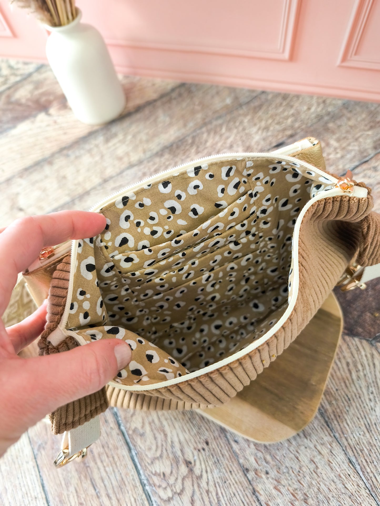 Banane Gaïa – Paon, Doré & velours marron