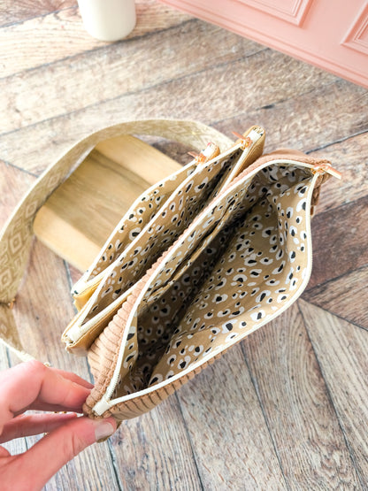 Banane Gaïa – Paon, Doré & velours marron