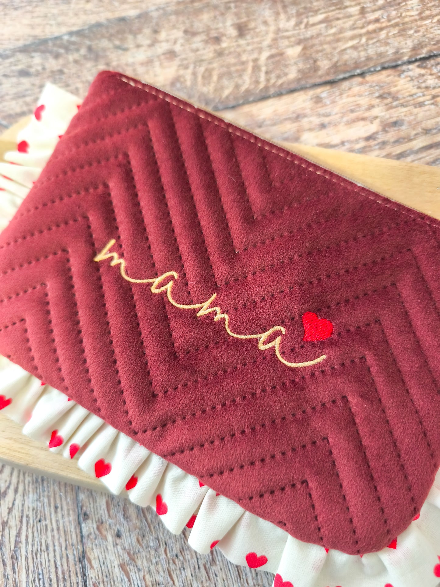 Trousse plate à volant “Mama” EN STOCK
