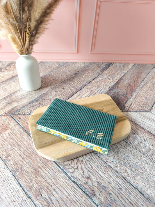 Porte-chéquier en velours personnalisé avec initiales